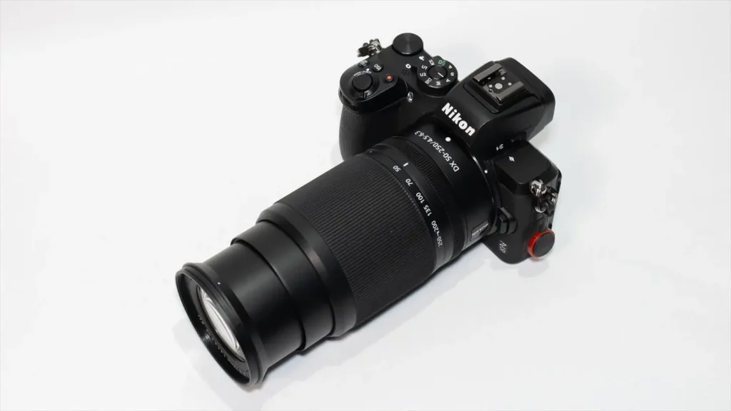 NIKKOR Z DX 50-250mm f/4.5-6.3 VR収納50mm状態画像
