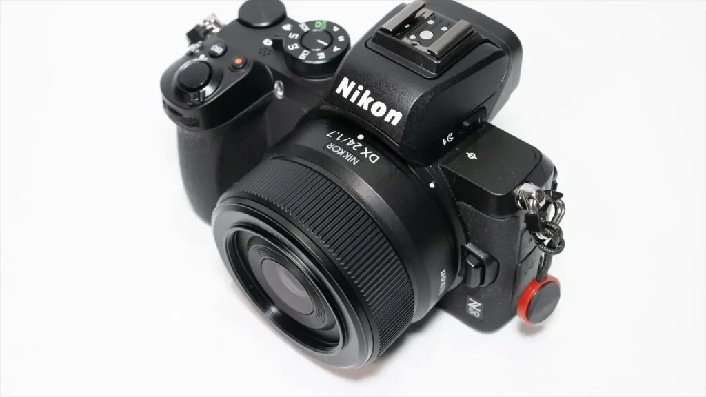 ニコンZ50とNIKKOR Z DX 24mm f/1.7画像