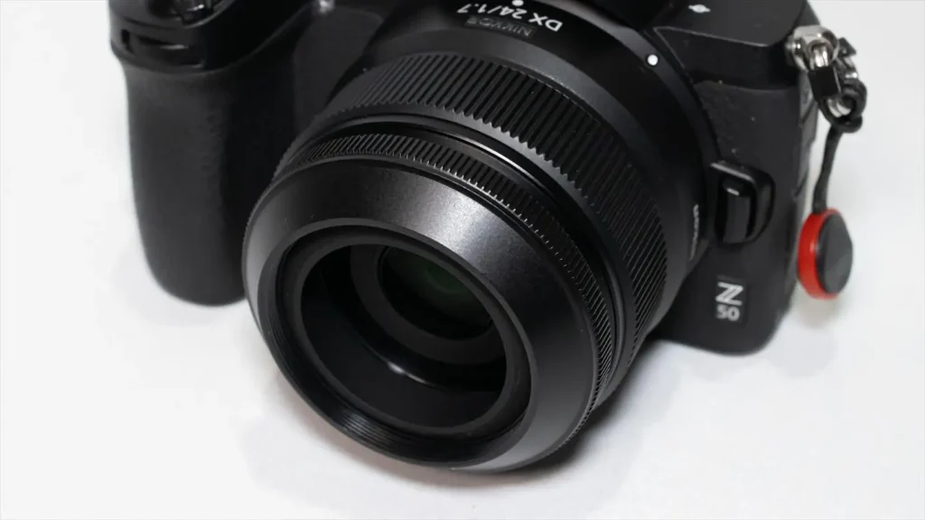 NIKKOR Z DX 24mm f/1.7のレンズフード画像