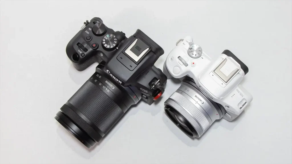 EOS R10とEOS R50