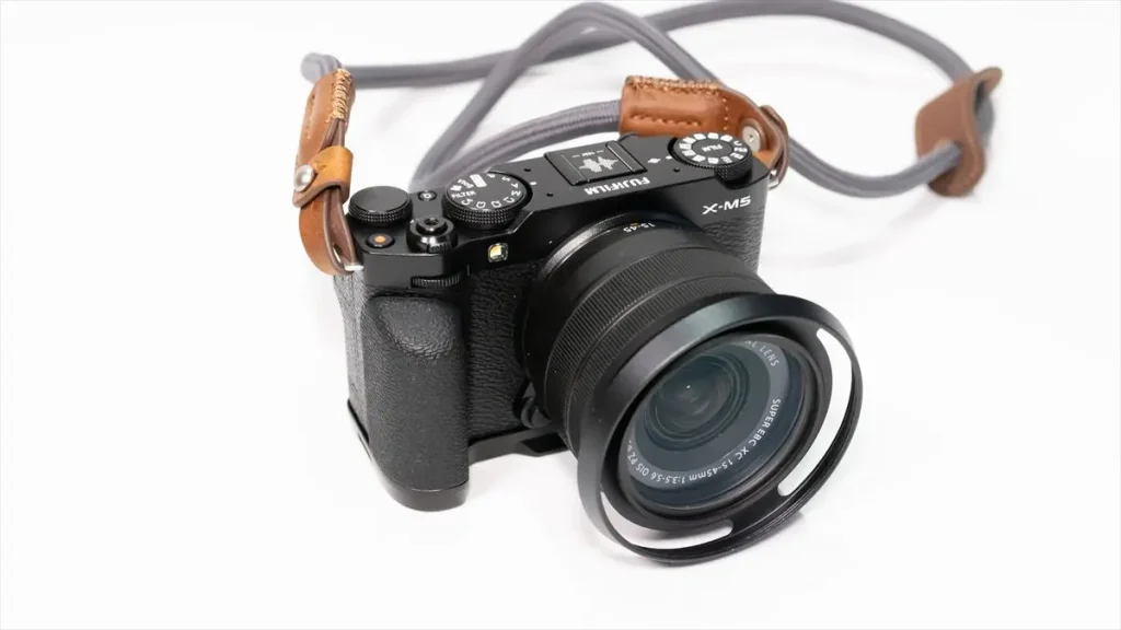 SmallRigX-M5用グリップ4876を装着したX-M5
