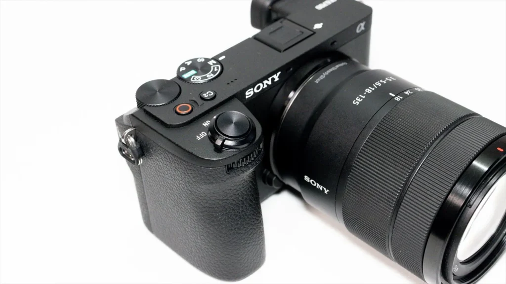 α6700の操作部 フロントダイヤルがある