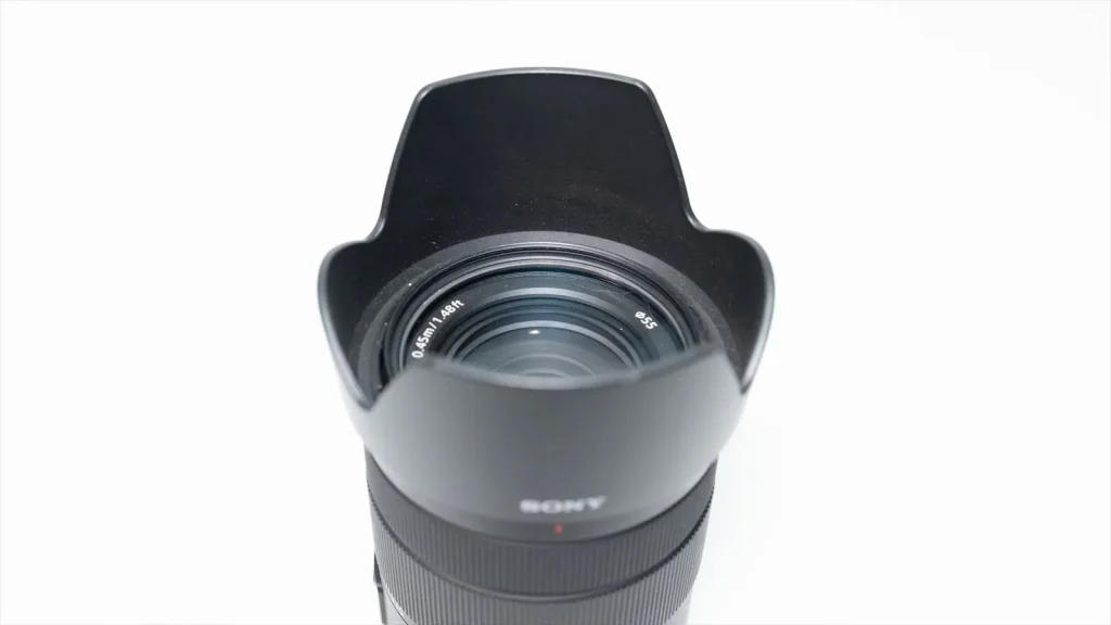 E 18-135mm F3.5-5.6 OSS付属レンズフード内側