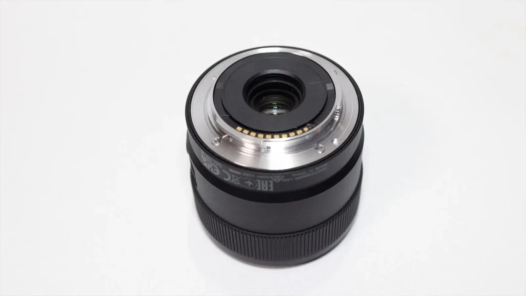 Sony E 11mm F1.8のマウント