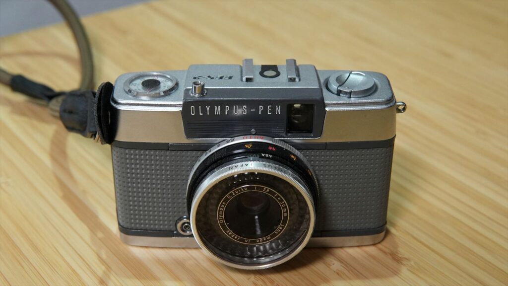 α6700とSIGMA30mmF1.4で撮ったカメラの画像 F5.6に絞ると十分シャープ