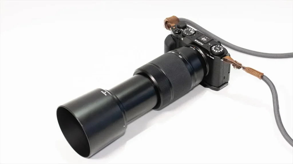 レンズフードを付けて伸ばしたXC50-230mm