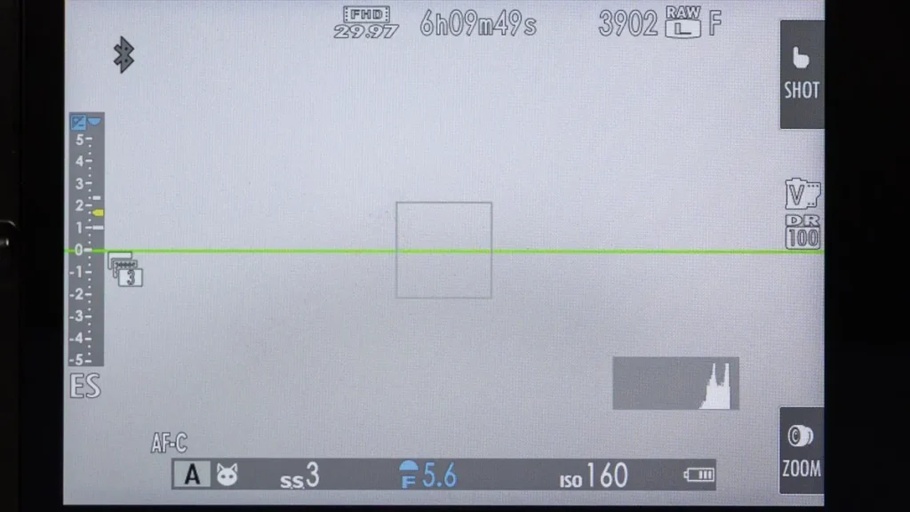 FUJIFILM X-M5の撮影画面右下に表示したヒストグラム