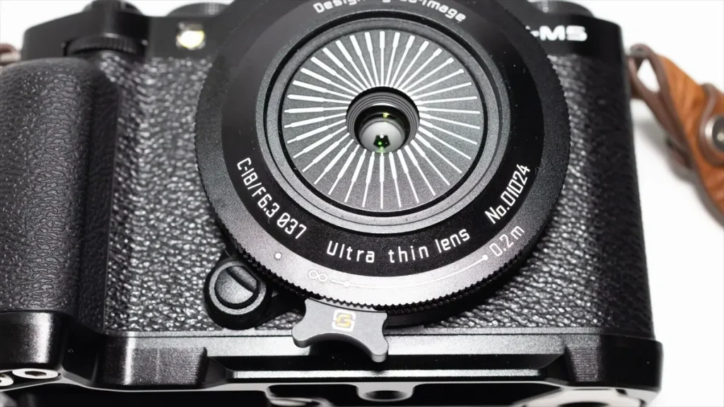 SG-image 18mm F6.3のピントレバーを無限遠に合わせた状態