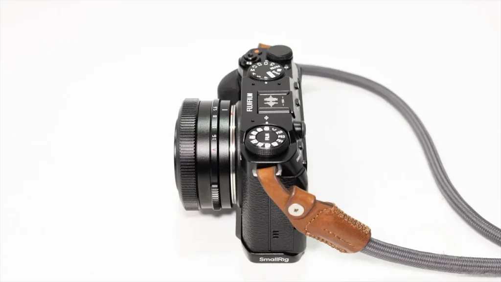 X-M5にTTArtisan AF 14mm F3.5を装着した側面