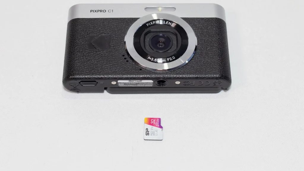 Kodak PIXPRO C1とSilicon Power microSDカード32GB