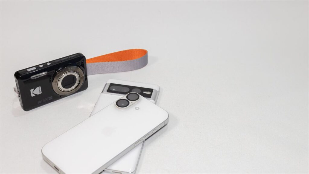 Kodak FZ55とiPhone、Androidスマホ