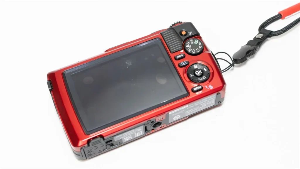 液晶保護フィルムを貼った直後に残った気泡