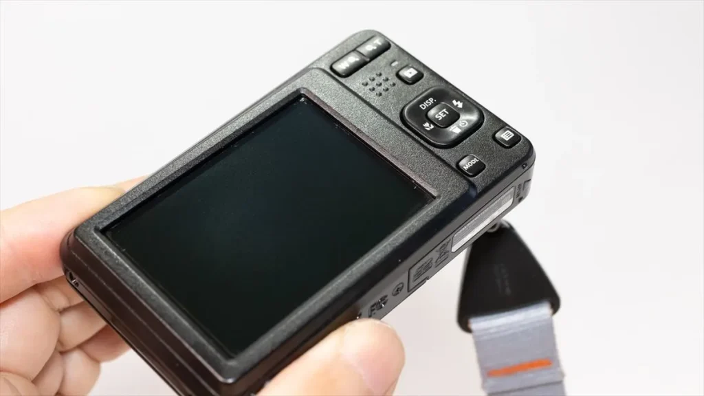 液晶保護フィルムの気泡を抜いたKodak FZ55