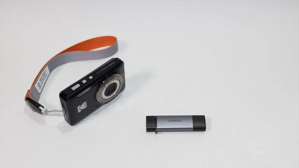 Kodak FZ55とUGREENのSDカードリーダー