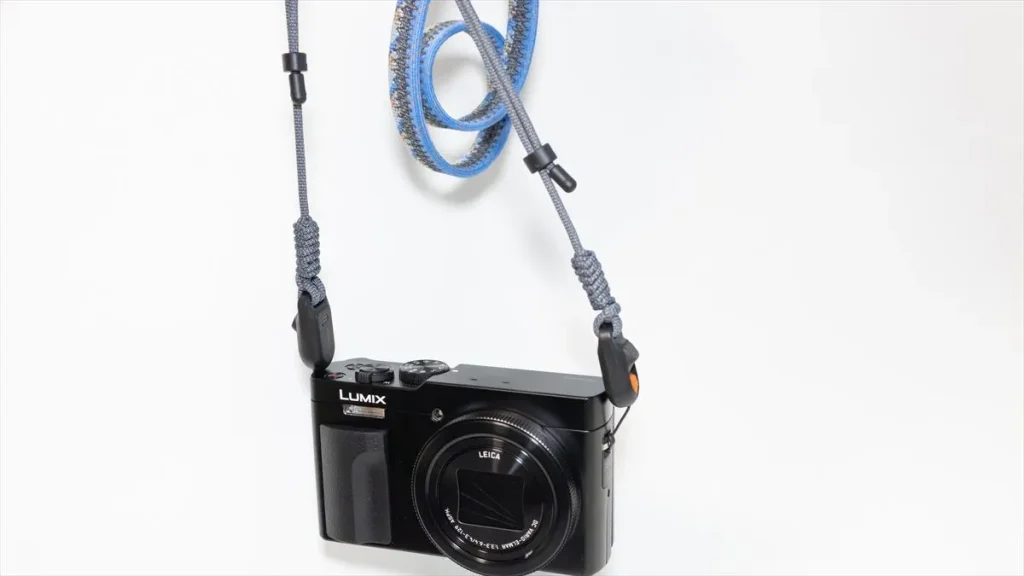 PGYTECH P-CB-433でLUMIX TZ99を両吊りにした状態