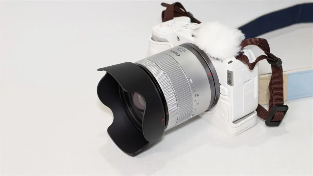 RF-S14-30mm用のレンズフード EW-63C